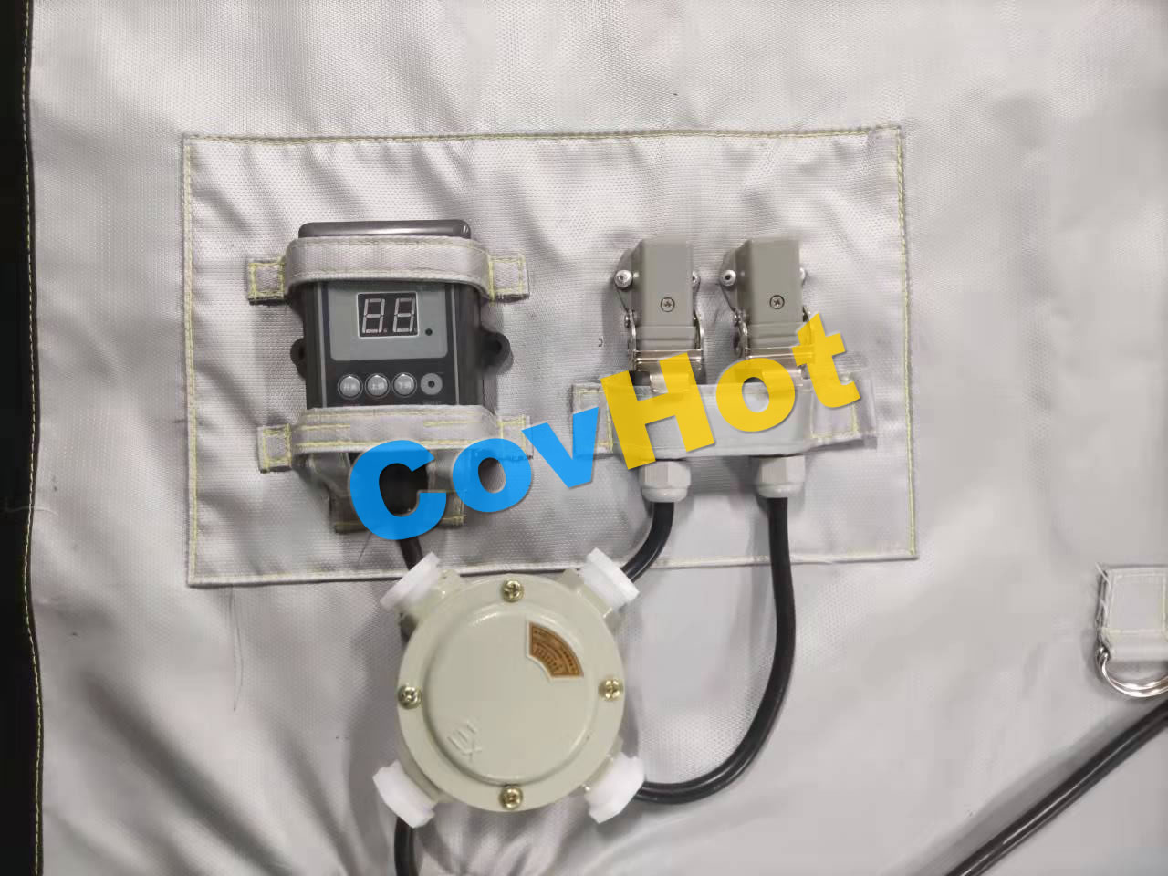 電伴熱<a href=http://www.1yan.net/e/tags/?tagname=%E4%BF%9D%E6%B8%A9%E5%A5%97 target=_blank class=infotextkey>保溫套</a>